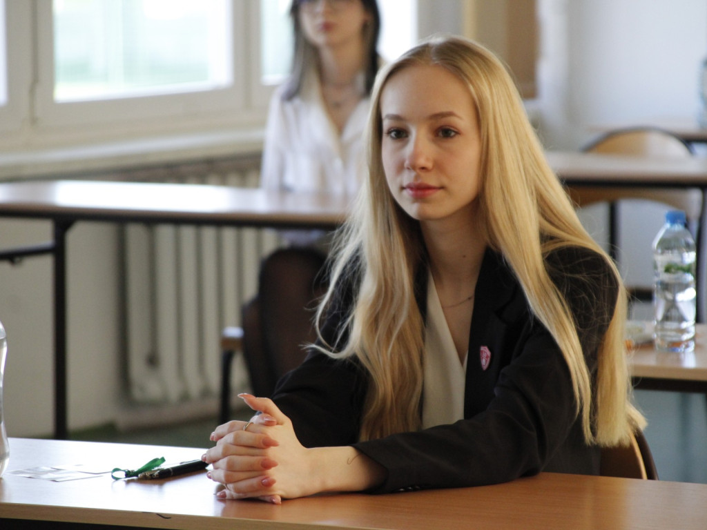 Maturzyści z Czerwoniaka rozpoczęli maturalne zmagania