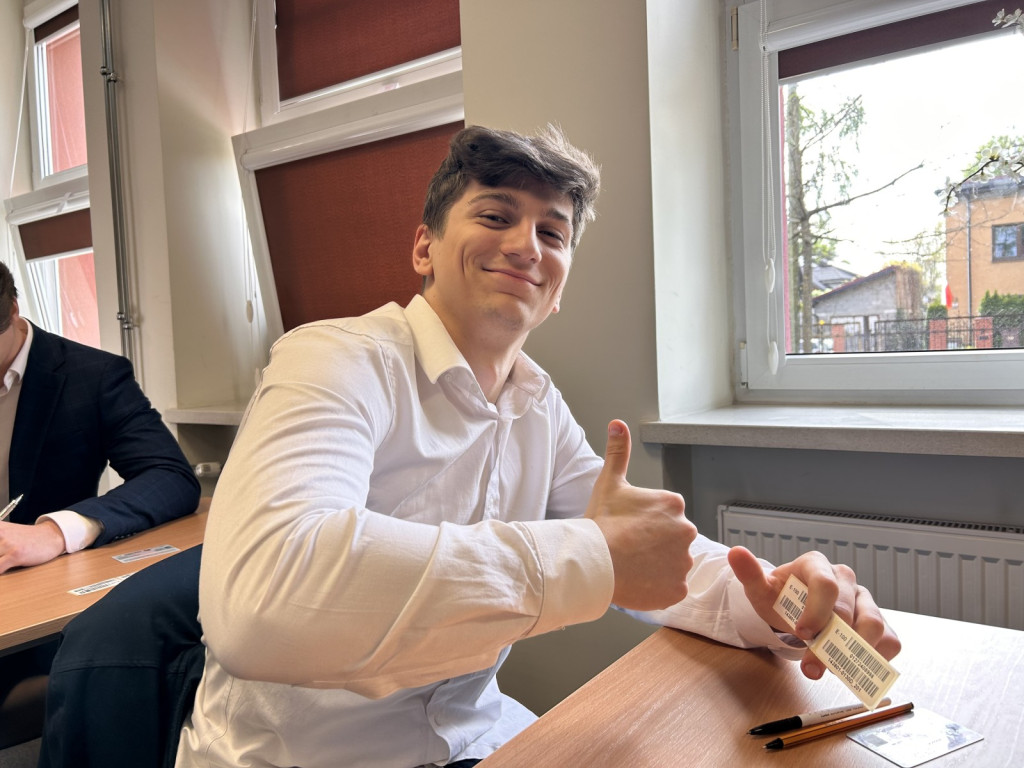 Maturzyści z Elektryka zdają egzamin dojrzałości