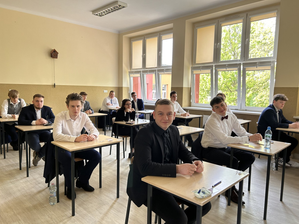 Maturzyści z Elektryka zdają egzamin dojrzałości