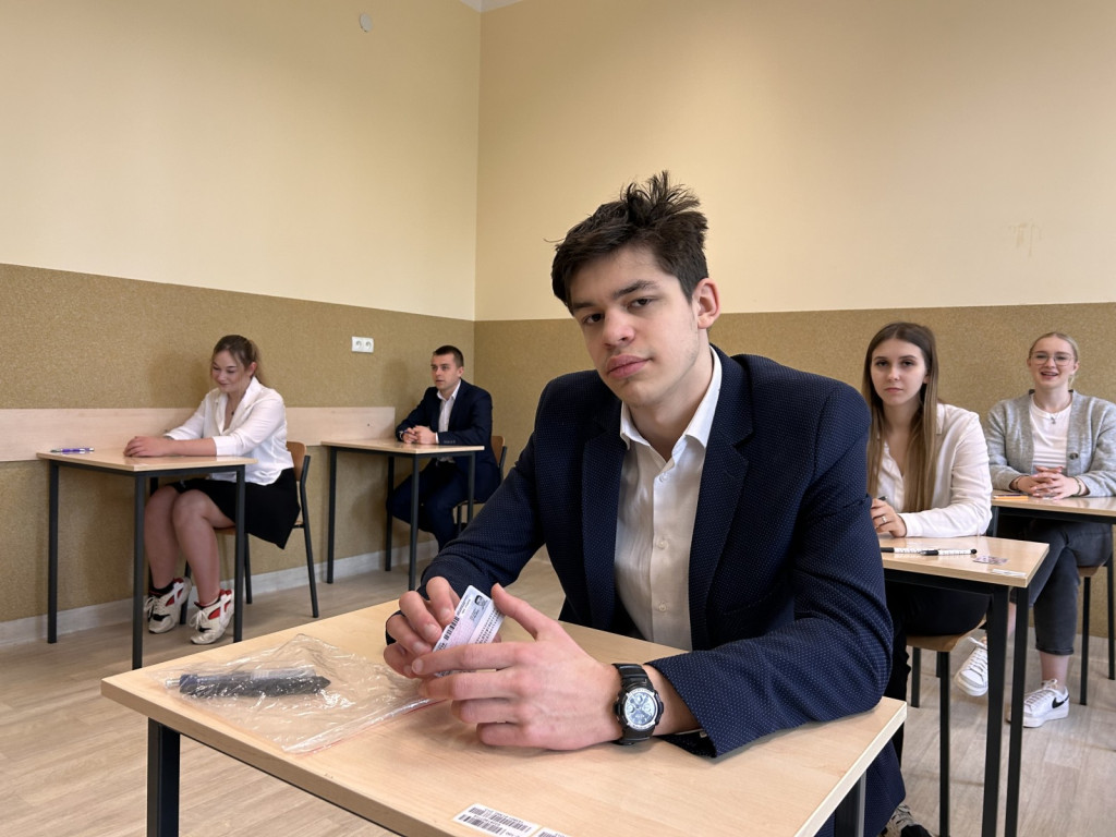 Maturzyści z Elektryka zdają egzamin dojrzałości