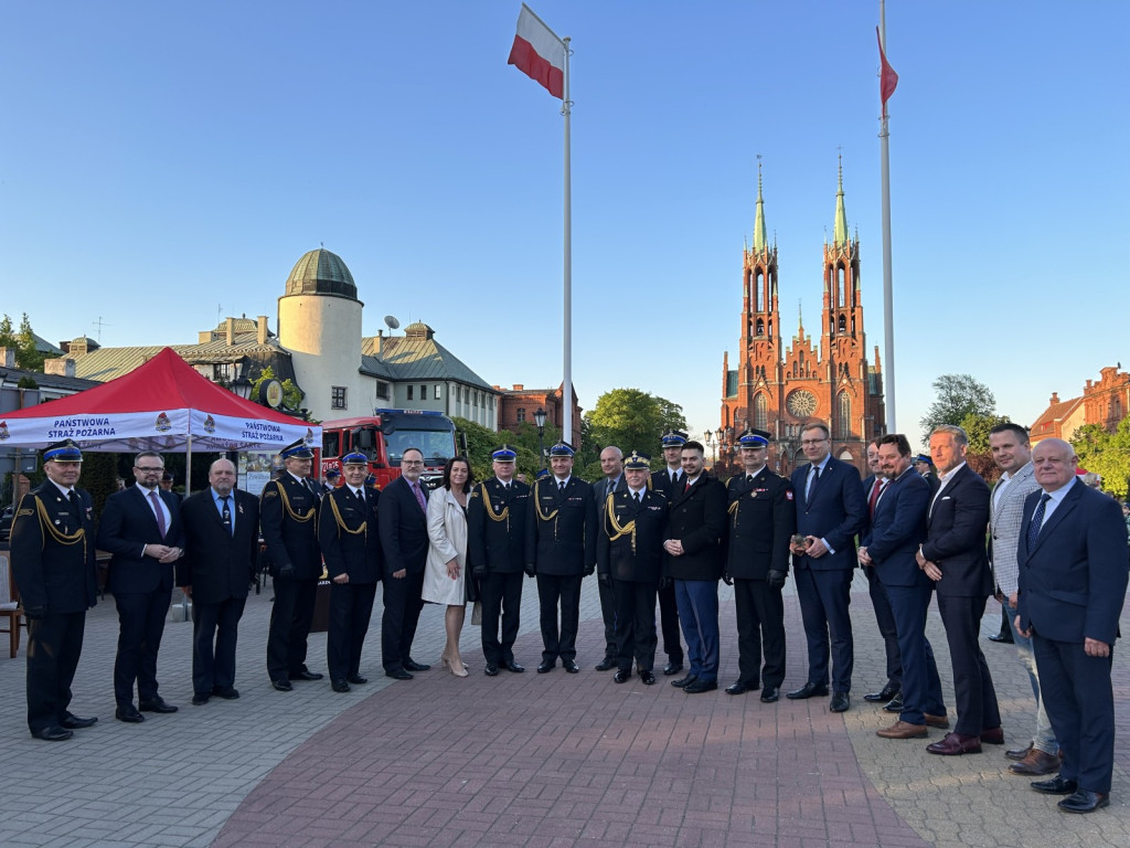 Strażakom podziękowano za służbę i poświęcenie