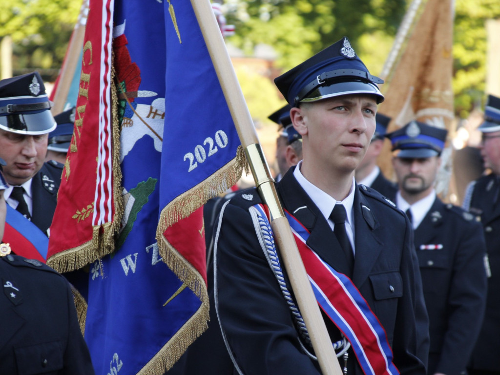 Strażakom podziękowano za służbę i poświęcenie