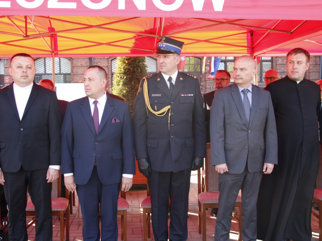 Strażakom podziękowano za służbę i poświęcenie