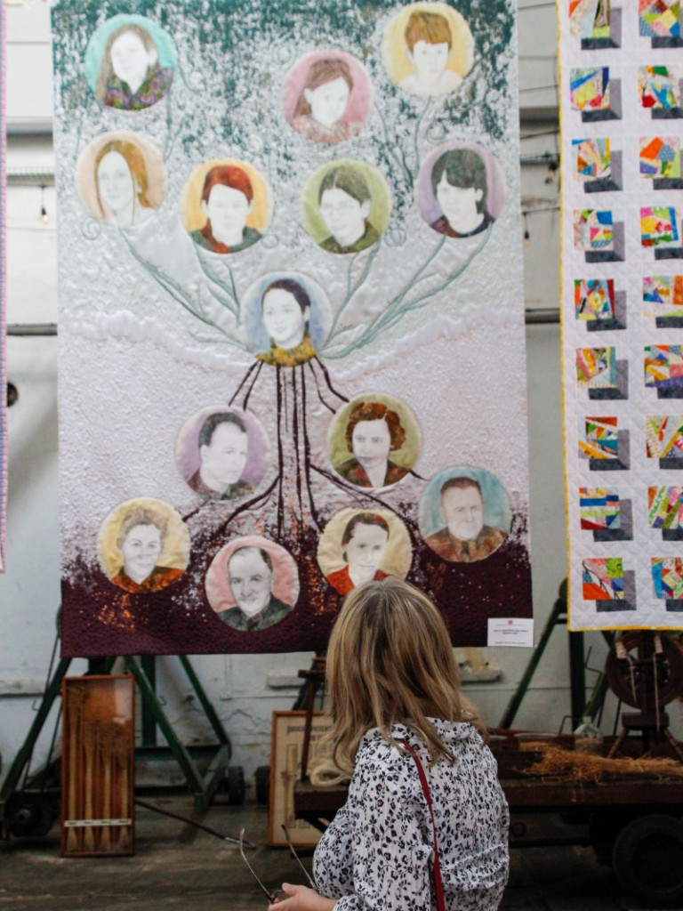 Patchworki i zwiedzanie Muzeum Lniarstwa