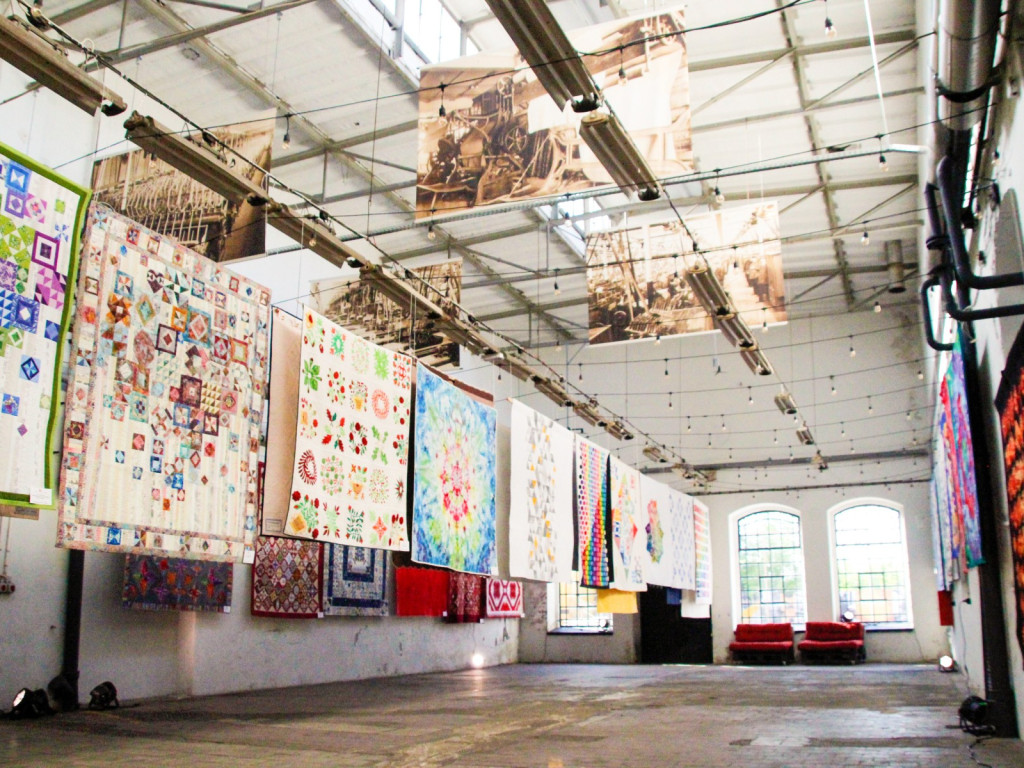 Patchworki i zwiedzanie Muzeum Lniarstwa