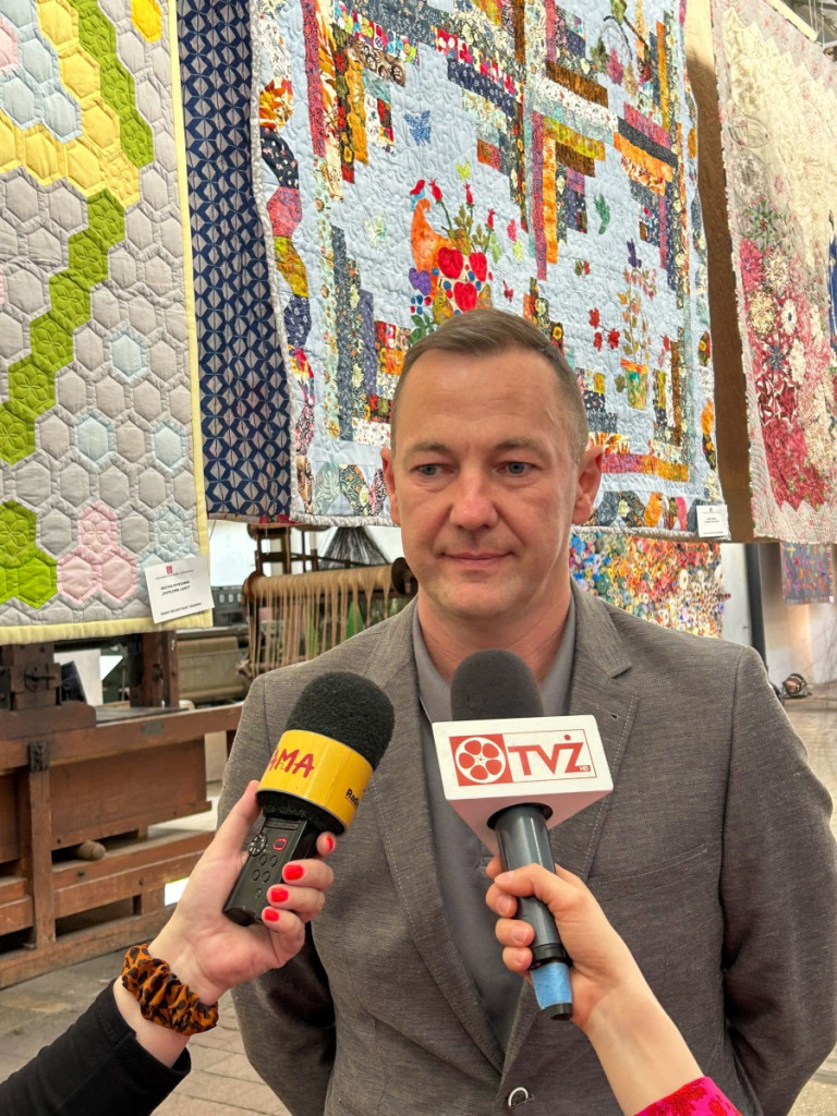 Patchworki i zwiedzanie Muzeum Lniarstwa