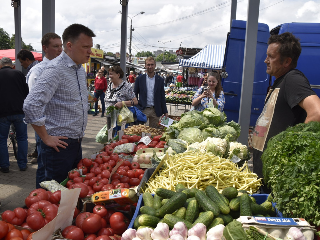 Przyjechali do Żyrardowa - na zakupy i... po głosy