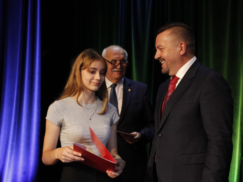 63 wspaniałych prymusów z żyrardowskich szkół