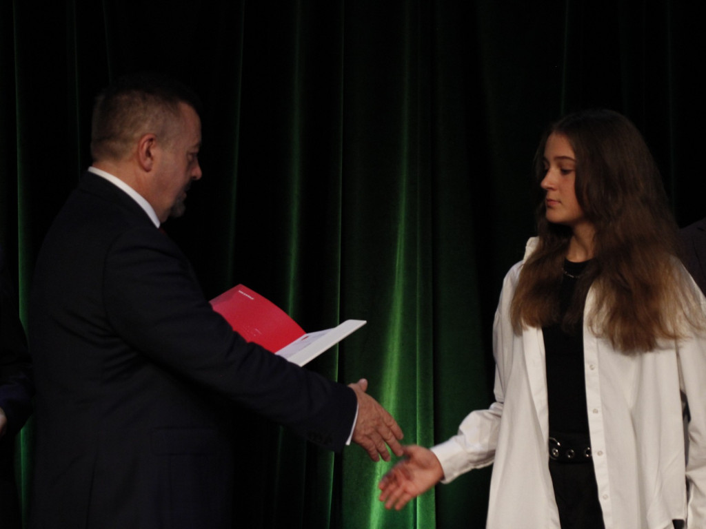 63 wspaniałych prymusów z żyrardowskich szkół