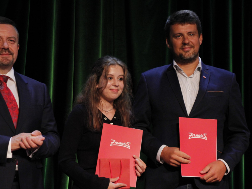 63 wspaniałych prymusów z żyrardowskich szkół