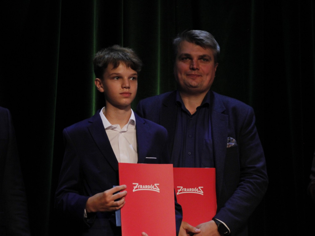 63 wspaniałych prymusów z żyrardowskich szkół