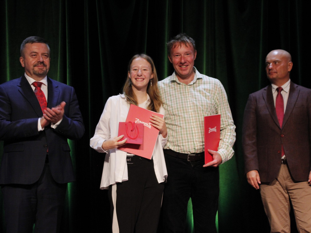 63 wspaniałych prymusów z żyrardowskich szkół