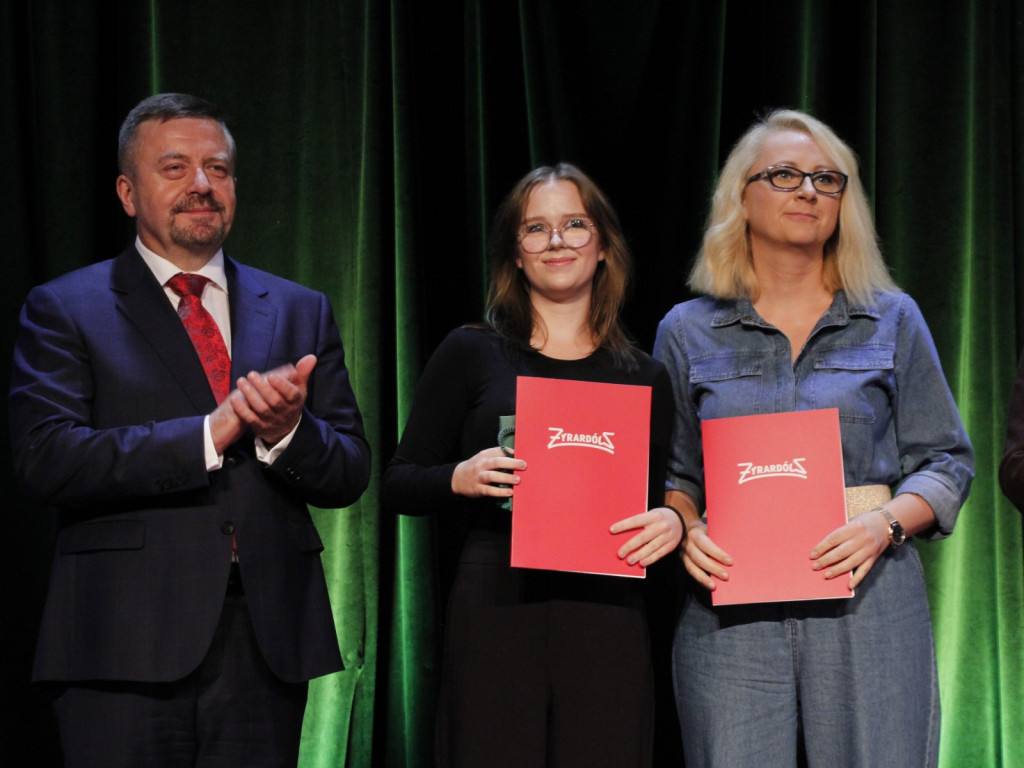 63 wspaniałych prymusów z żyrardowskich szkół