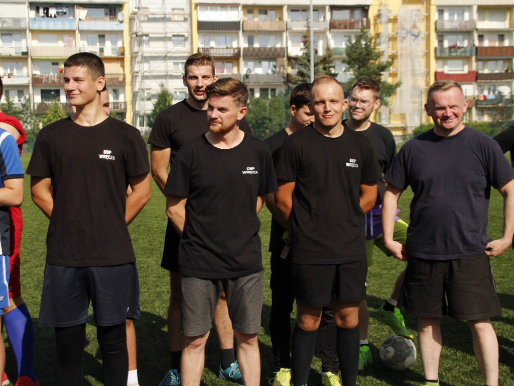 Strażacką rywalizację na boisku wygrali druhowie z Bartnik