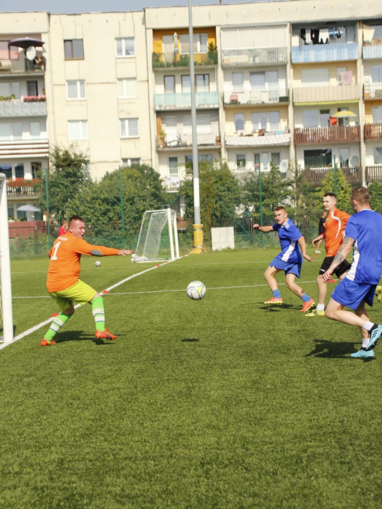 Strażacką rywalizację na boisku wygrali druhowie z Bartnik