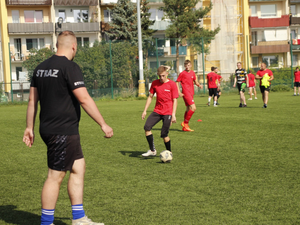 Strażacką rywalizację na boisku wygrali druhowie z Bartnik