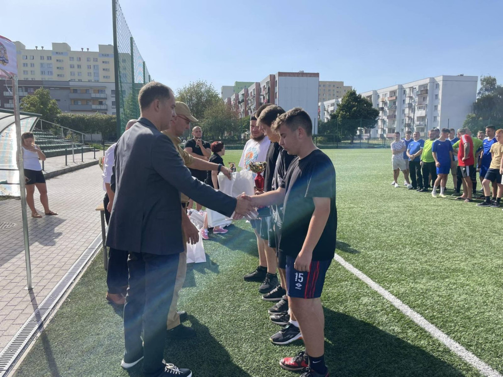 Strażacką rywalizację na boisku wygrali druhowie z Bartnik