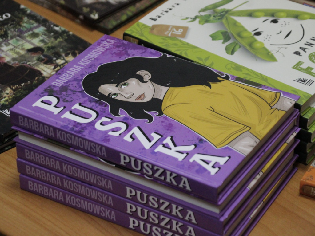 Spotkanie z Barbarą Kosmowską w szkolnej bibliotece