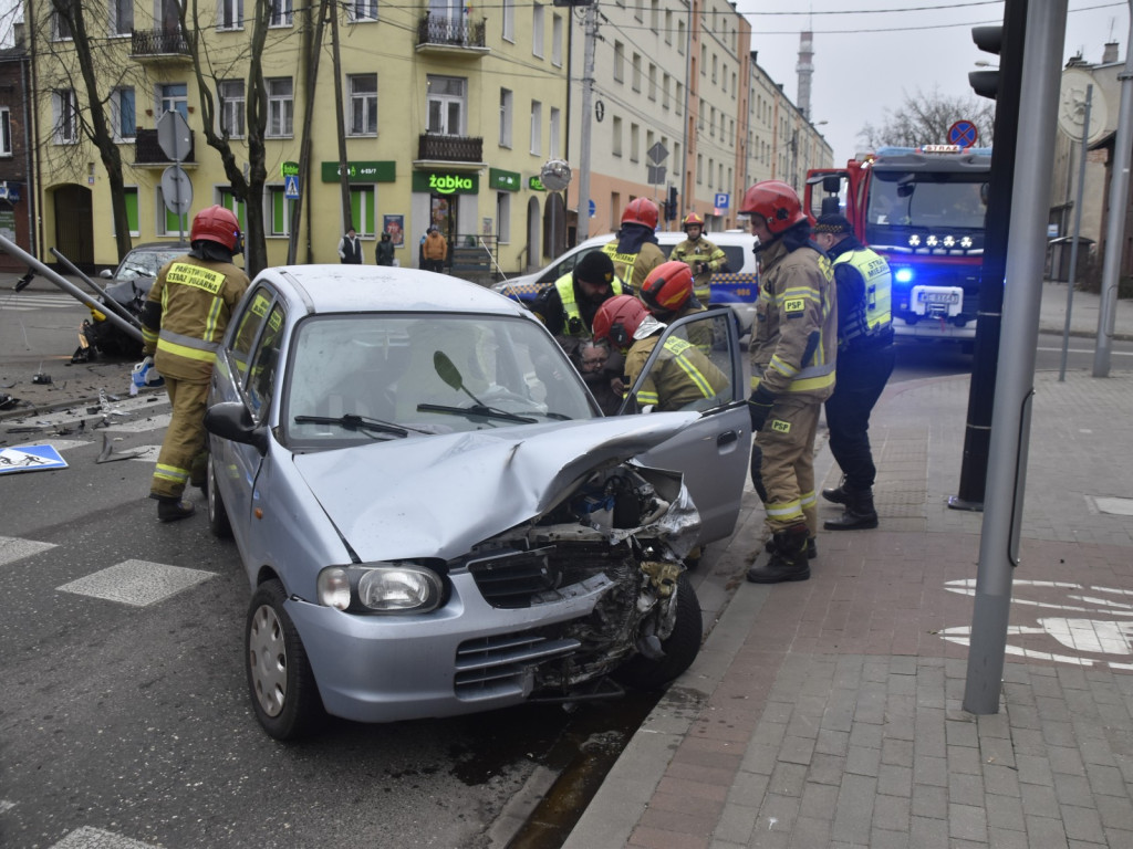 Groźny wypadek - pierwszy na tych światłach