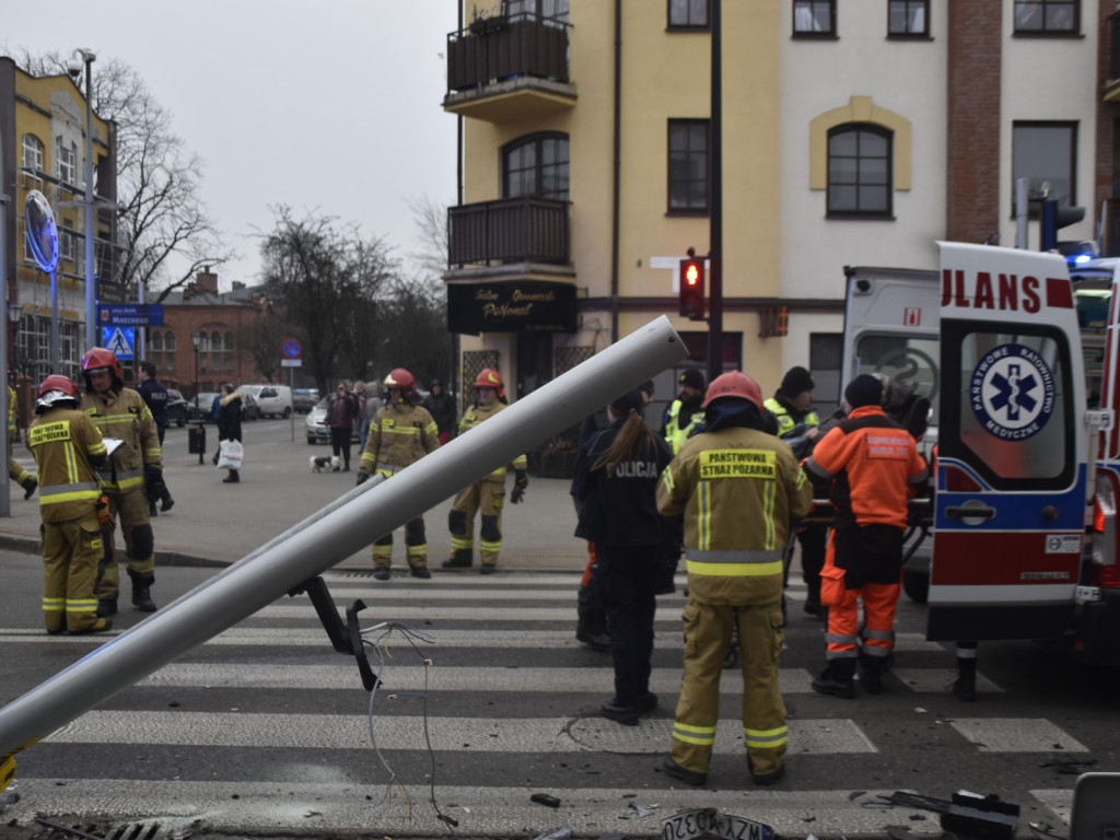 Groźny wypadek - pierwszy na tych światłach