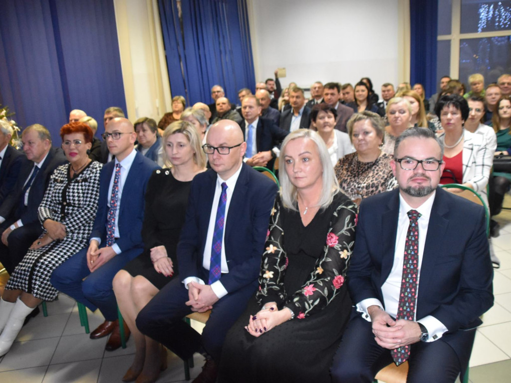 Czas radujących się serc i podniosłych słów