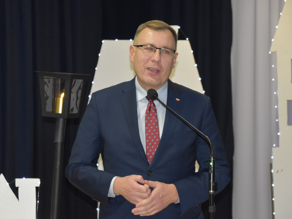 Czas radujących się serc i podniosłych słów