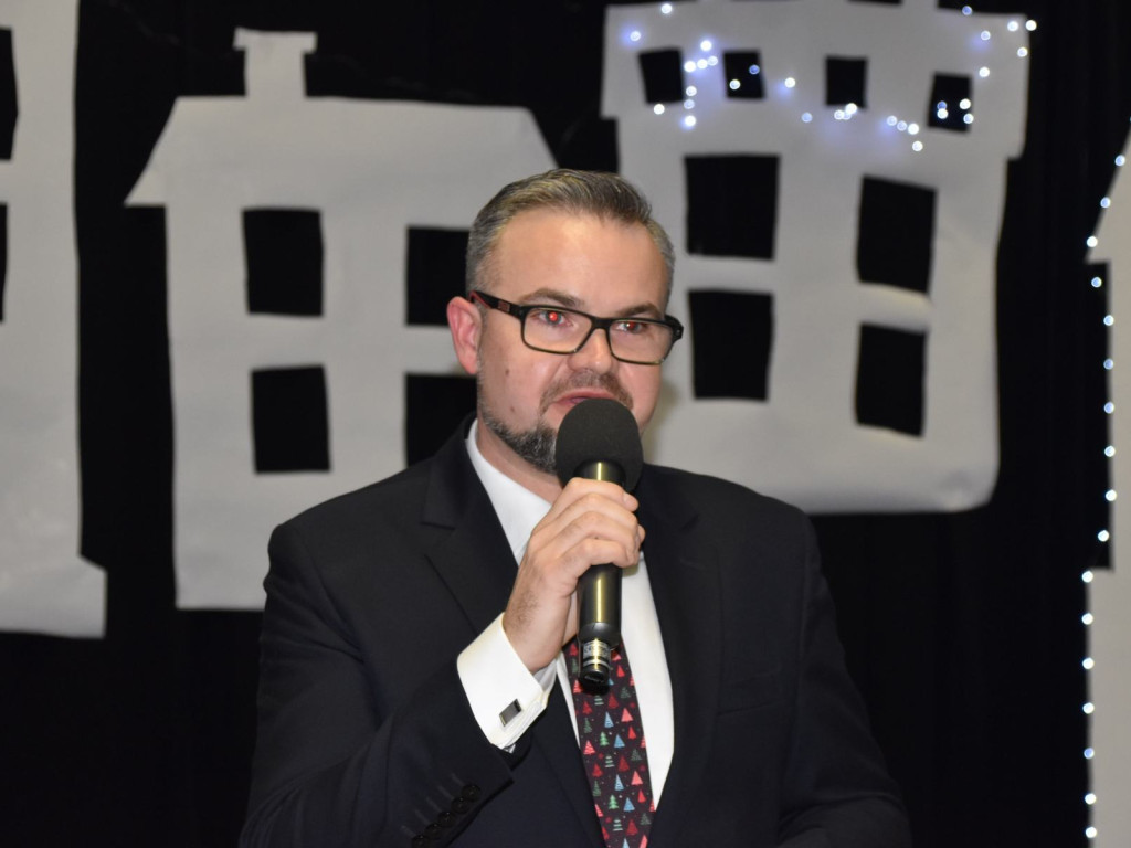 Czas radujących się serc i podniosłych słów