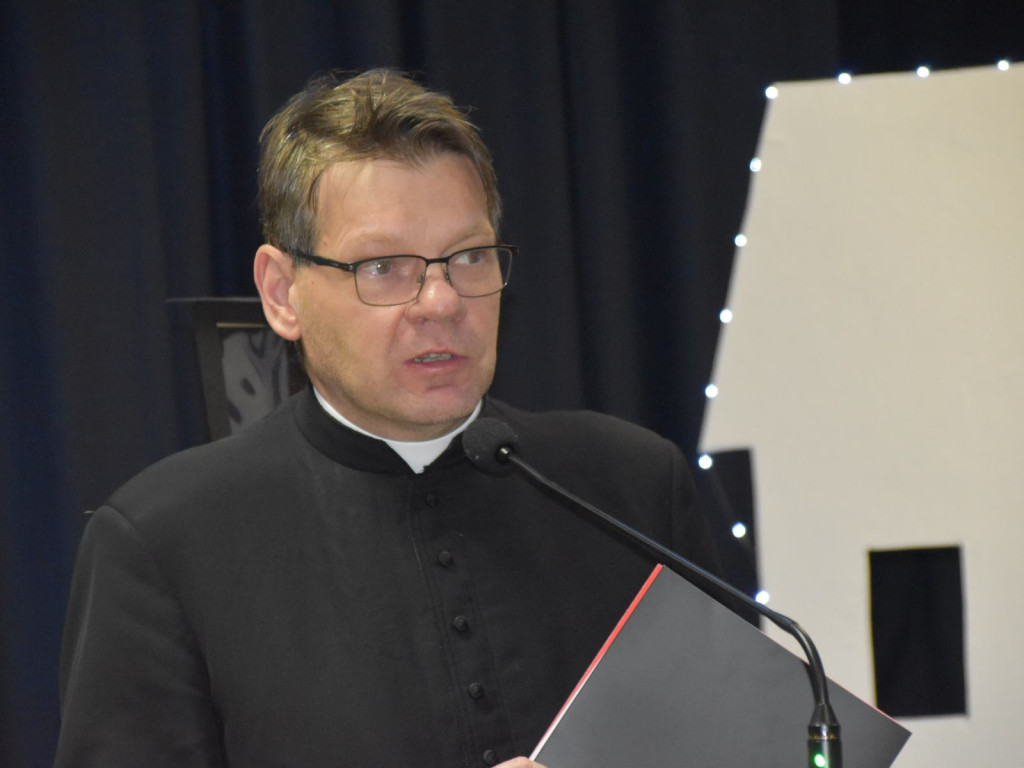 Czas radujących się serc i podniosłych słów