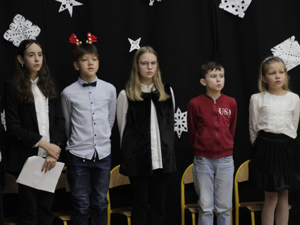 SP nr 6 : Jasełka z pięknym przesłaniem