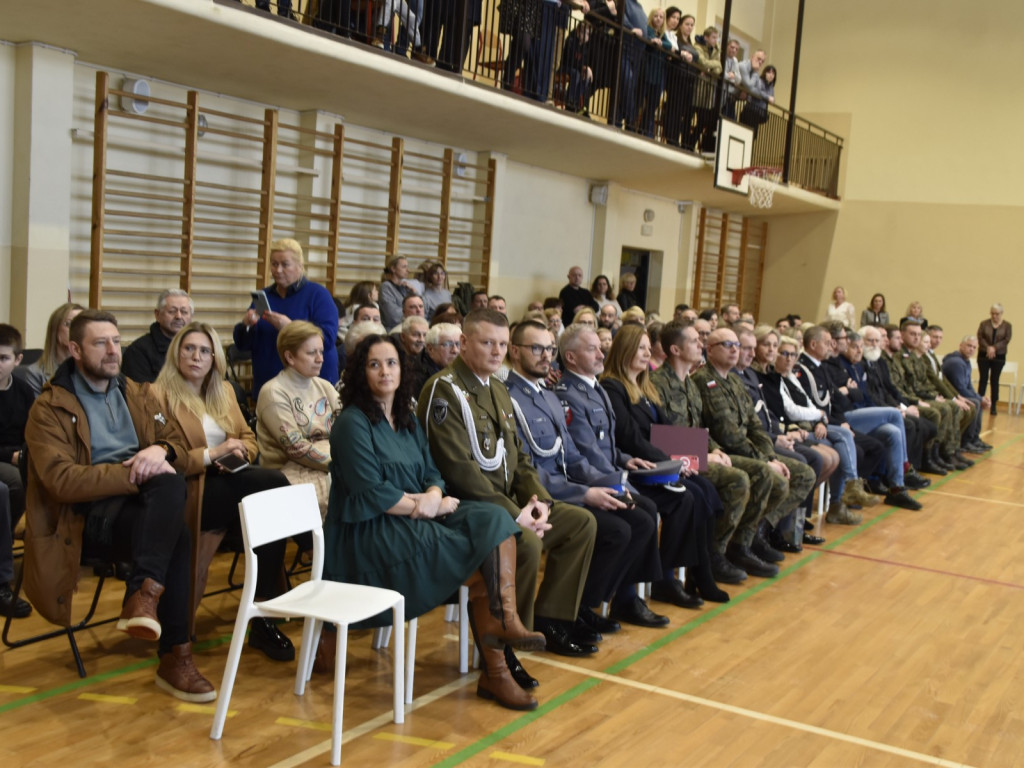 Ślubowanie w szkole wysokich lotów