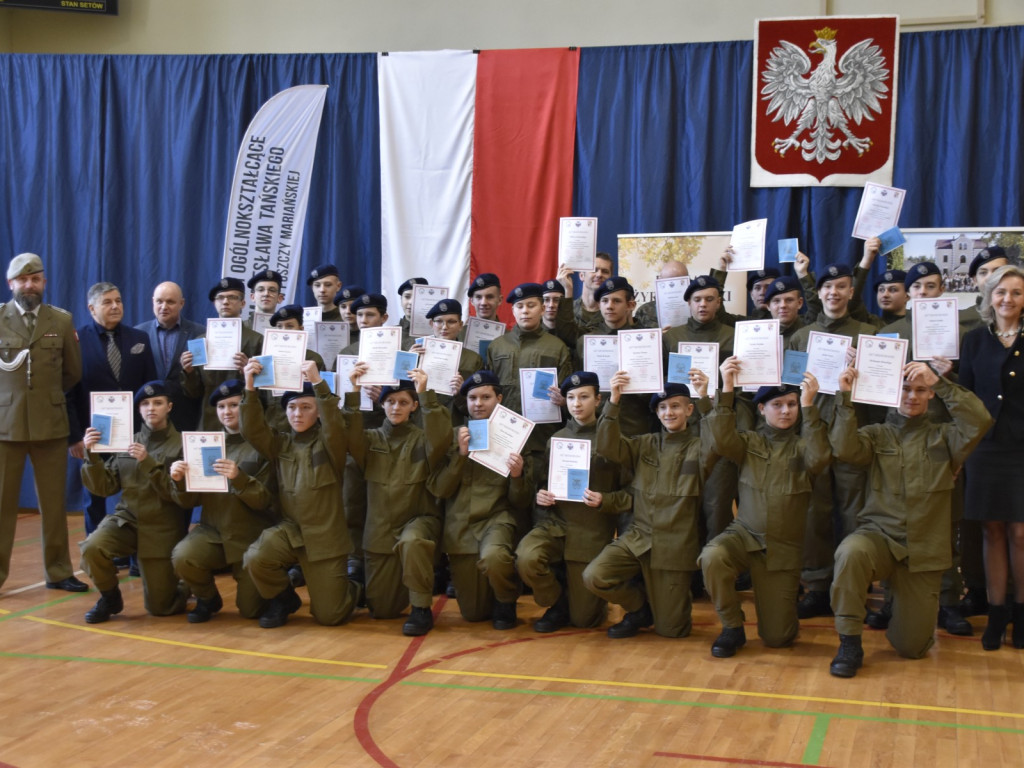 Ślubowanie w szkole wysokich lotów