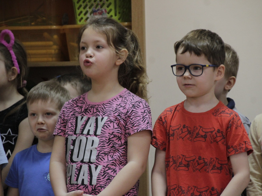 Wyjątkowe spotkanie z  Joanną Papuzińską w Przedszkolu Nr 5