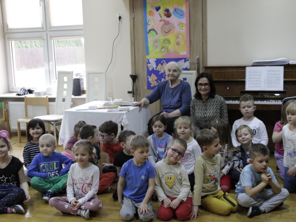 Wyjątkowe spotkanie z  Joanną Papuzińską w Przedszkolu Nr 5