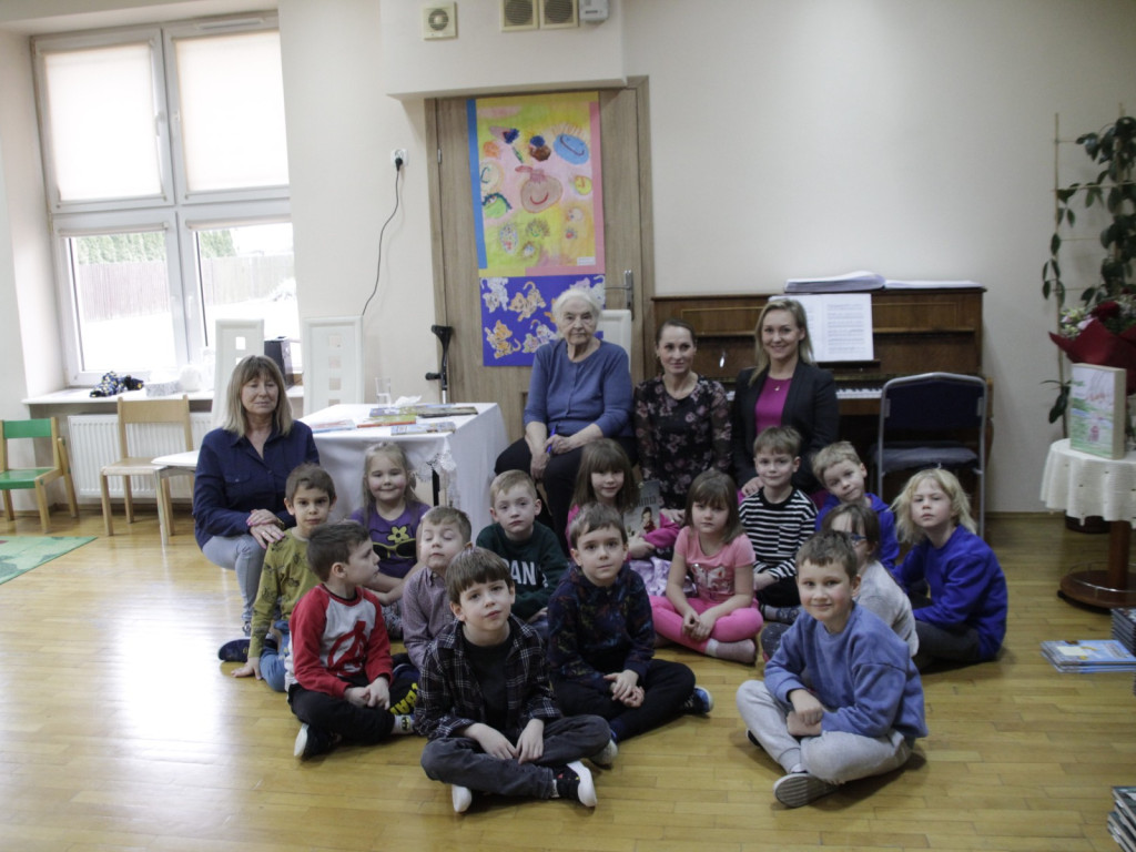 Wyjątkowe spotkanie z  Joanną Papuzińską w Przedszkolu Nr 5