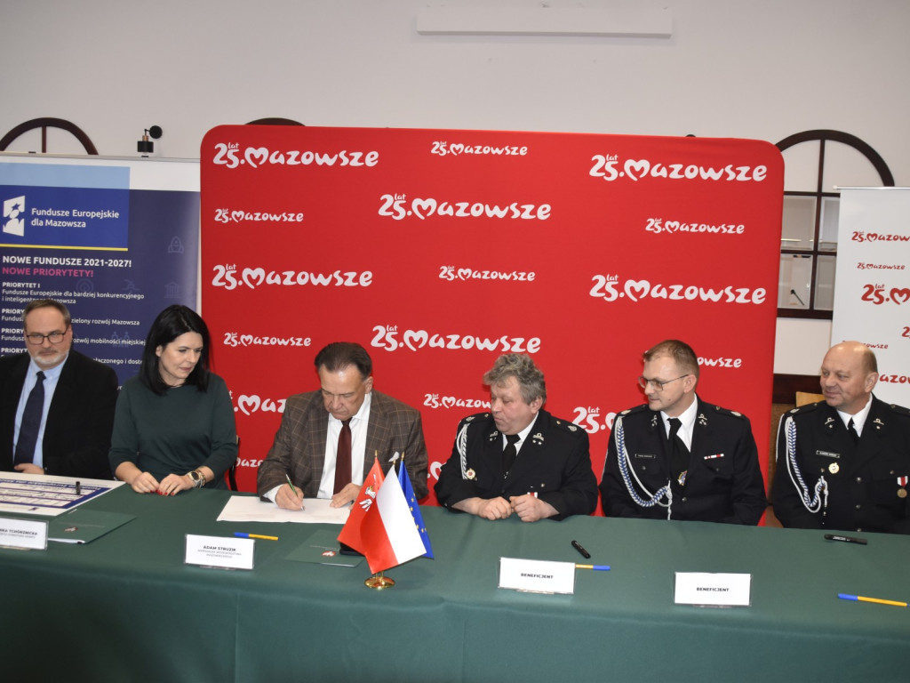 Mazowsze - 188 wozów pożarniczych ze wsparciem UE, też dla naszych strażaków