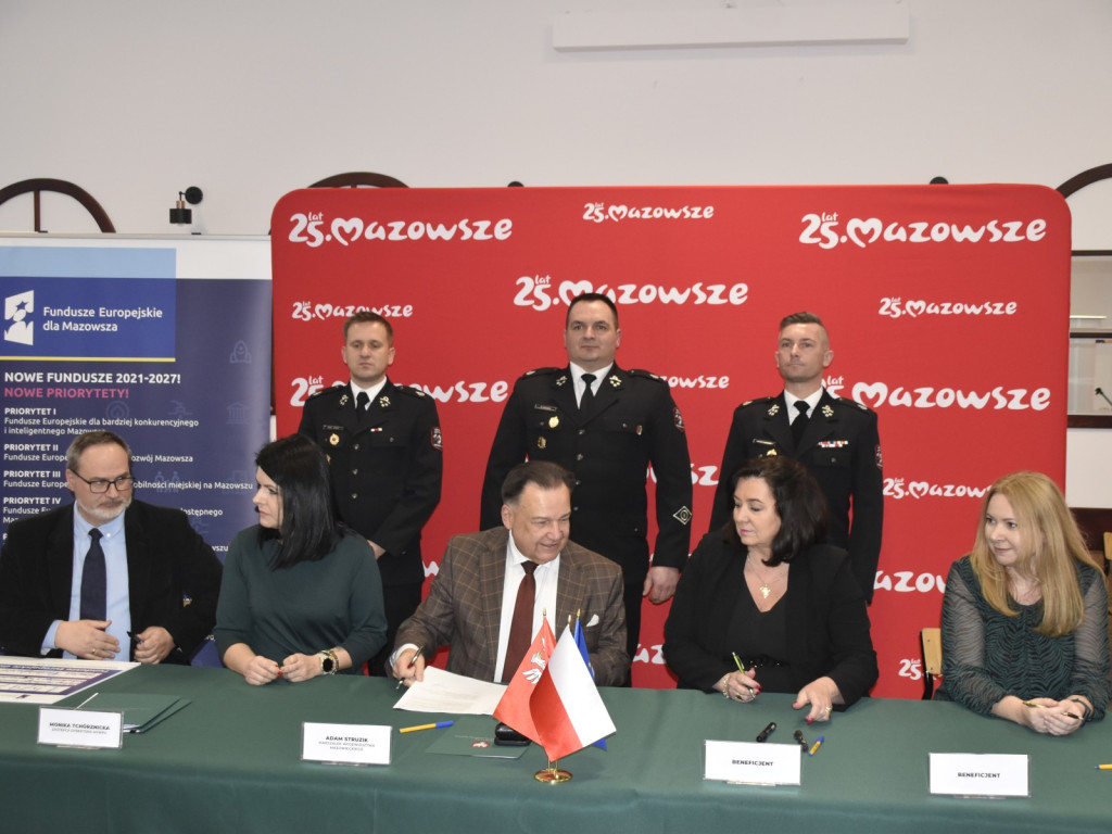 Mazowsze - 188 wozów pożarniczych ze wsparciem UE, też dla naszych strażaków