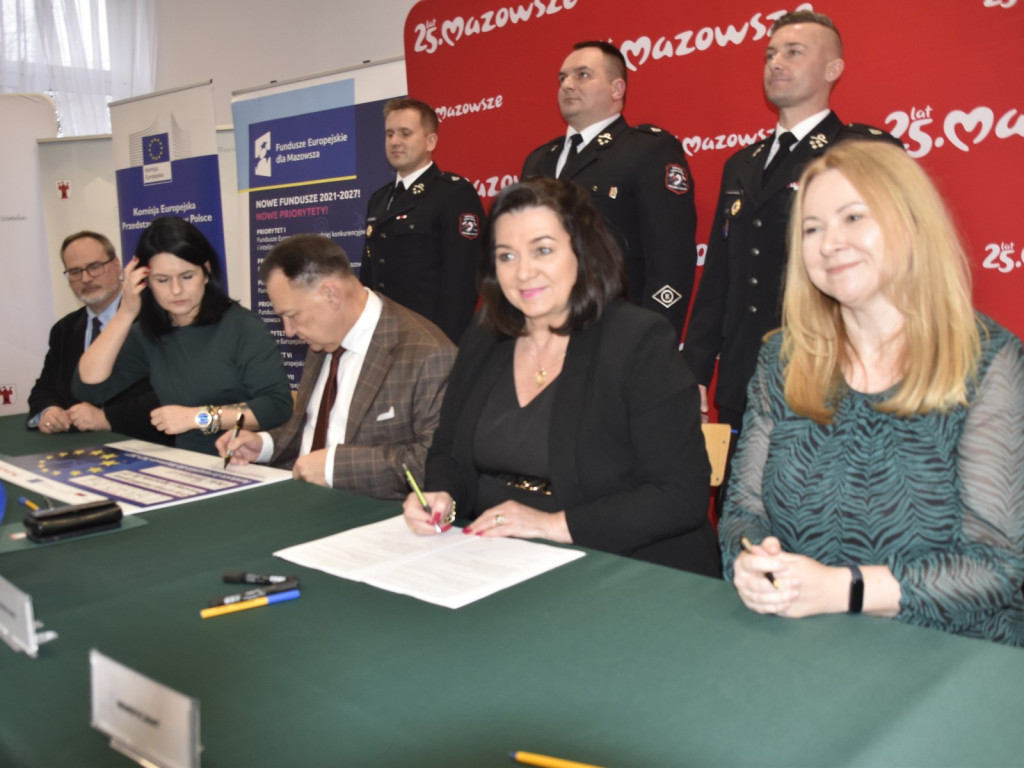 Mazowsze - 188 wozów pożarniczych ze wsparciem UE, też dla naszych strażaków