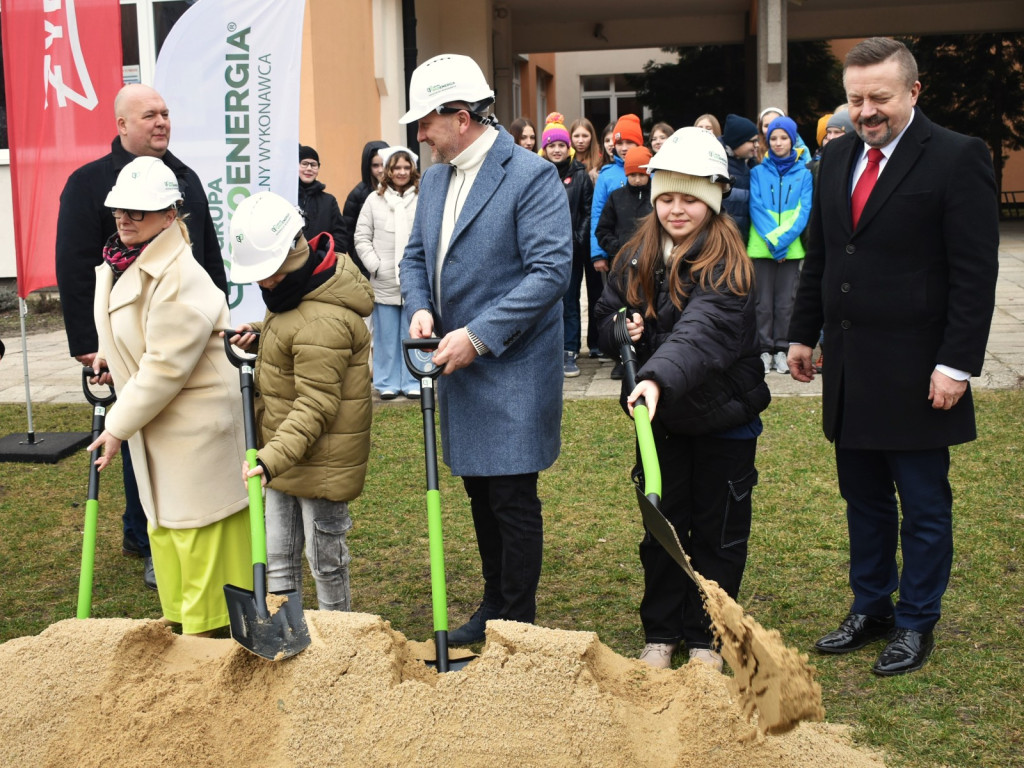 Rozbudowa SP nr 3 oficjalnie rozpoczęta