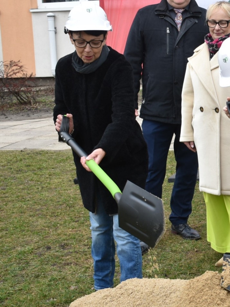 Rozbudowa SP nr 3 oficjalnie rozpoczęta