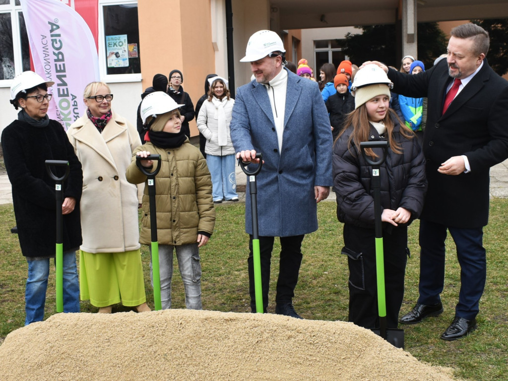 Rozbudowa SP nr 3 oficjalnie rozpoczęta
