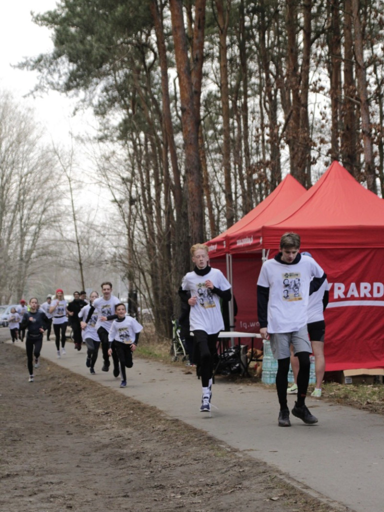 Rekordowa frekwencja i sportowe emocje na Biegu Tropem Wilczym