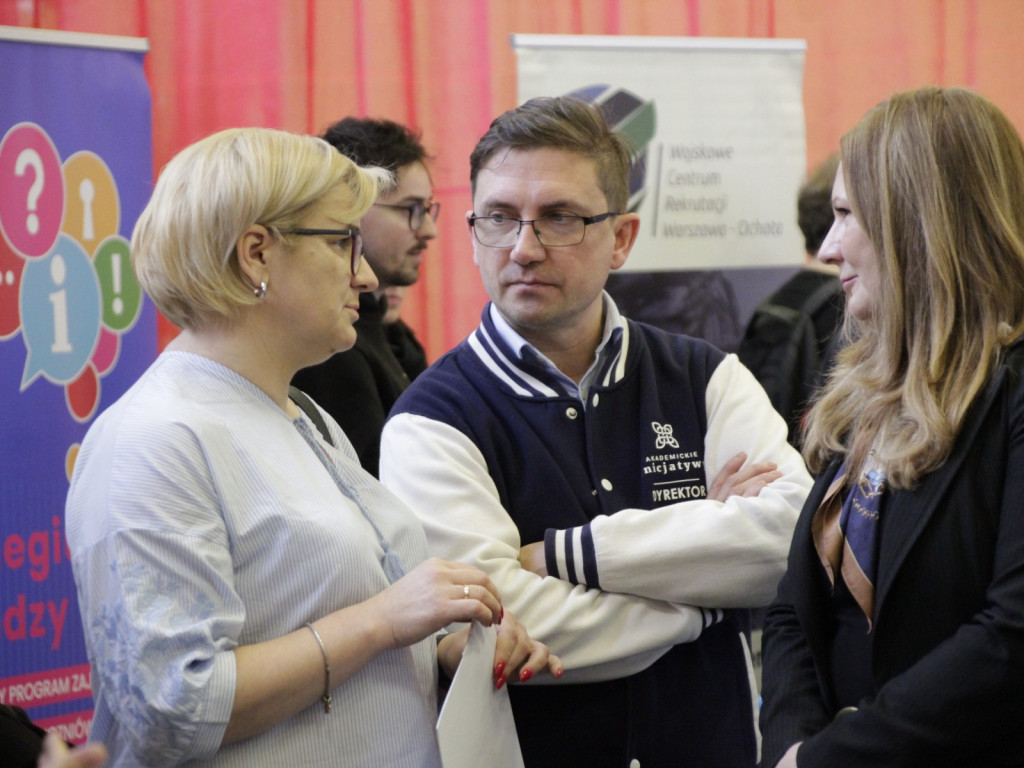 VII Targi Akademickie w hali Elektryk