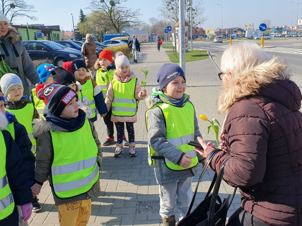 Dzieci z Przedszkola nr 8 celebrowały Dzień Kobiet w piękny sposób