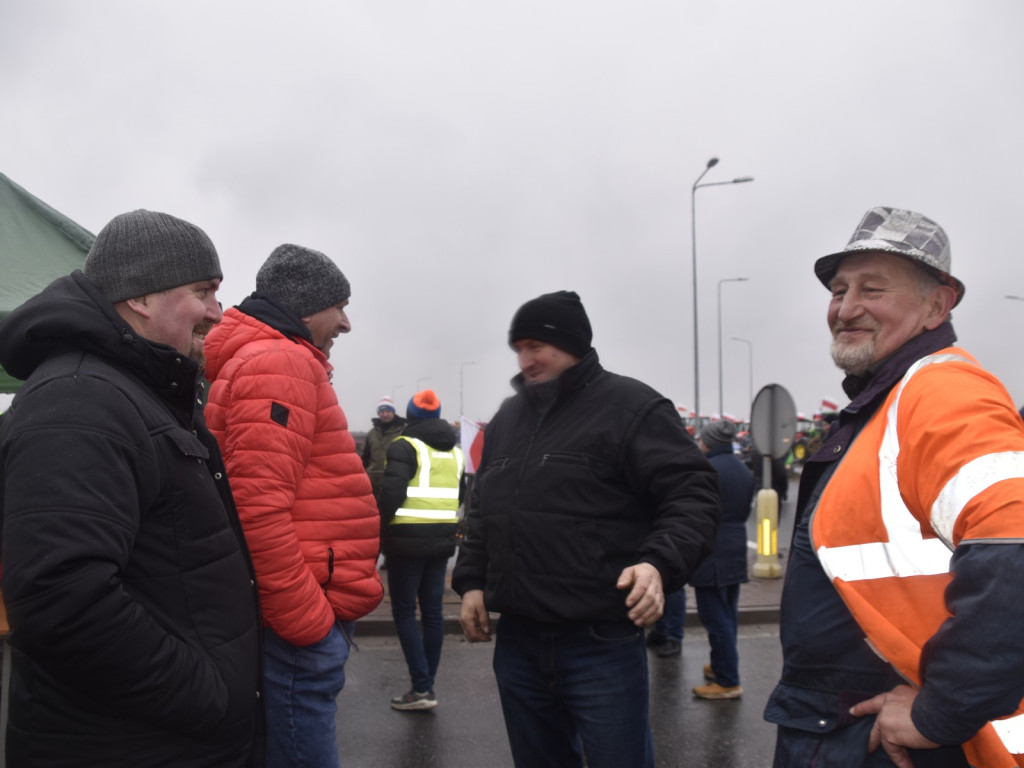 Rolnicy na dwa dni zablokowali ronda 