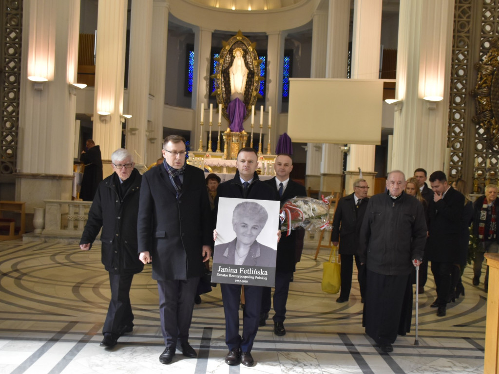 Głęboko w sercach mają pamięć o Senator RP Janinie Fetlińskiej
