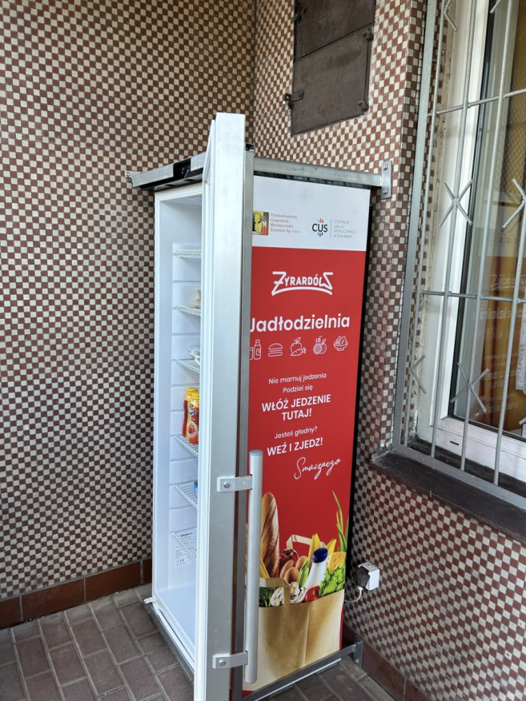Druga społeczna lodówka w Żyrardowie już działa!