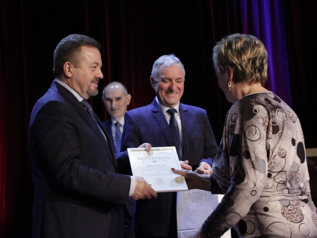 Wyróżnienia z okazji 100 -lecia Targowiska Miejskiego