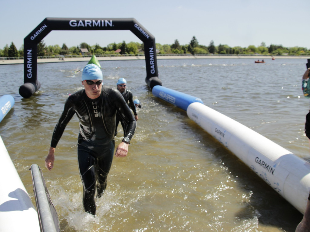 Ponad 900 uczestników zawodów - Garmin Iron Triathlon