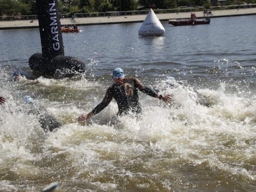 Ponad 900 uczestników zawodów - Garmin Iron Triathlon