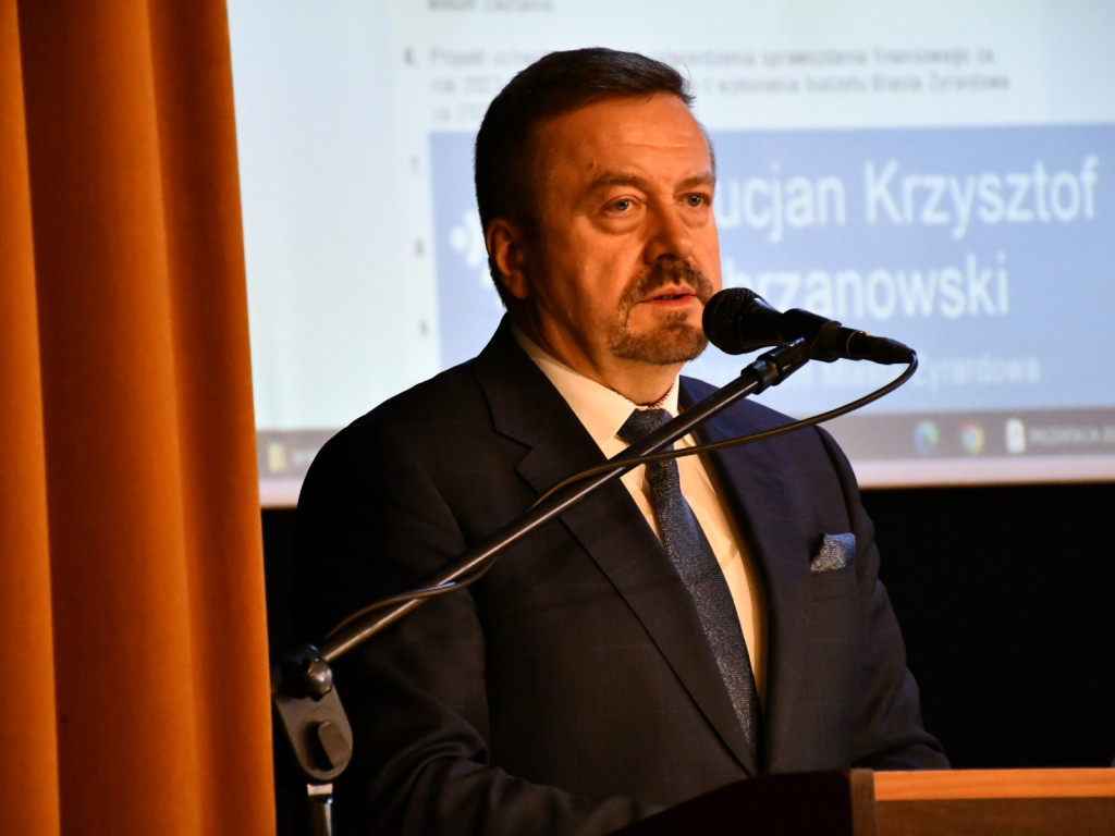 Radni Żyrardowa udzielili absolutorium prezydentowi za rok 2023